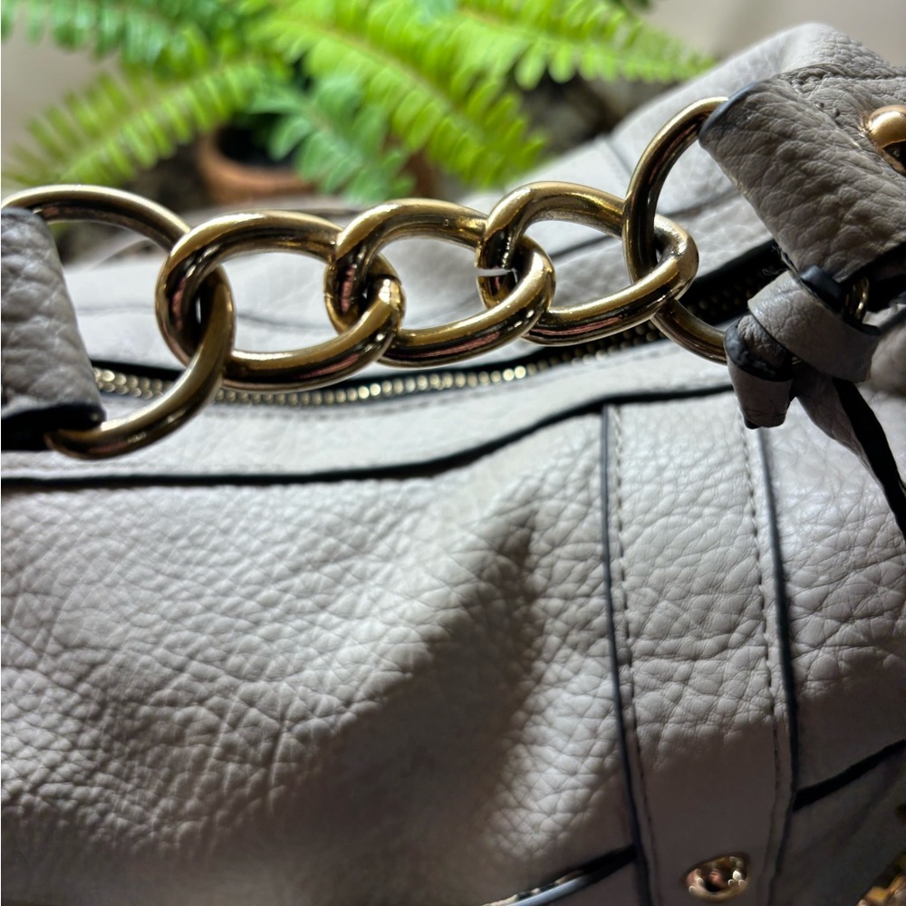 Jessica Simpson Cream Hobo Bag with Gold Accents - Picture 8 of 16